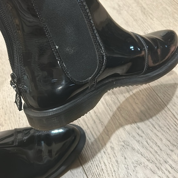 Dr Martens patent leather boots. - Picture 7 of 7